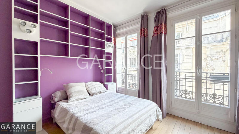 Chambre - 140 m² - 5 pièces