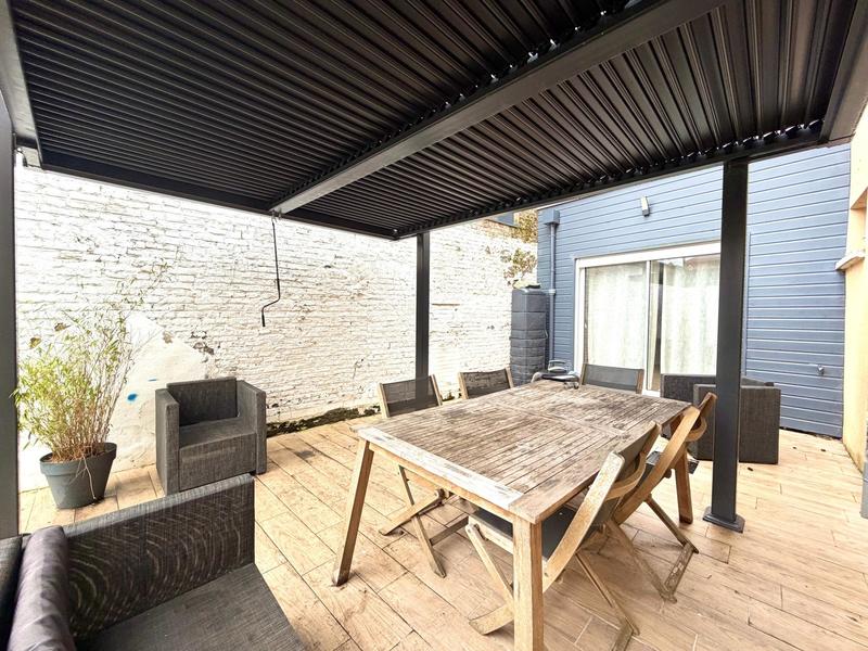 Maison - 185 m² - 6 pièces