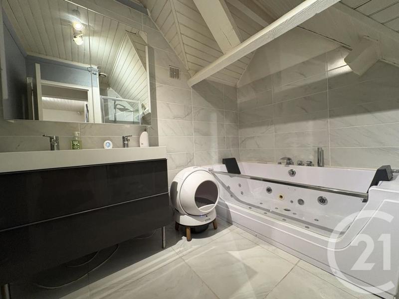 Maison - 127 m² - 5 pièces