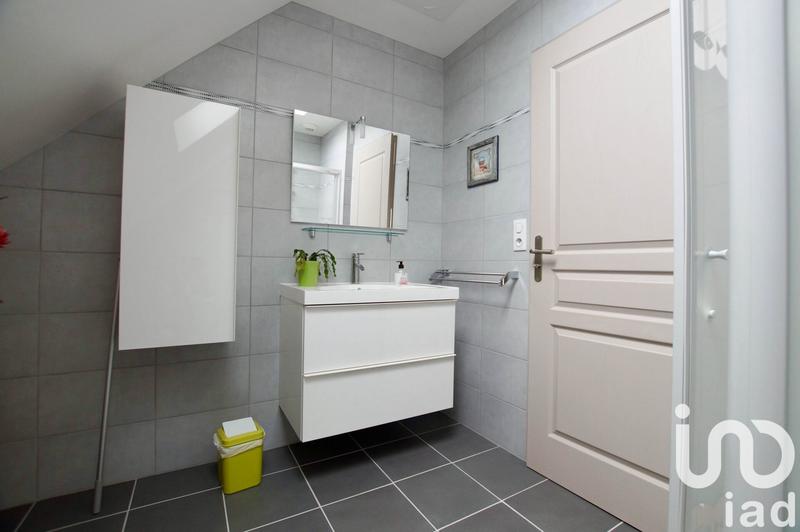 Maison - 170 m² - 7 pièces