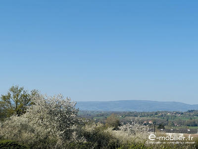 Maison - 94 m² - 5 pièces