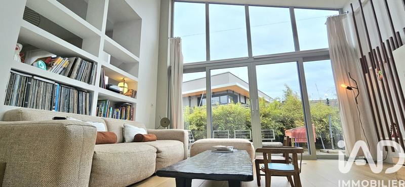 Maison de ville - 200 m² - 7 pièces