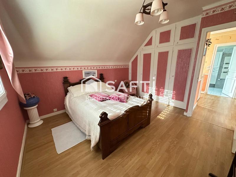 Maison - 138 m² - 7 pièces