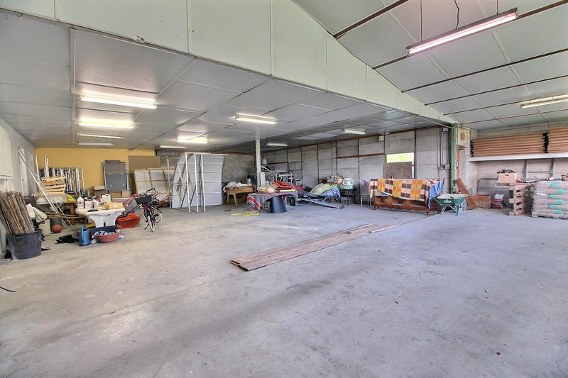 Local d'activité / Entrepôt - 200 m² - 1 pièce
