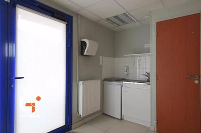 Local commercial - 91 m² - 5 pièces