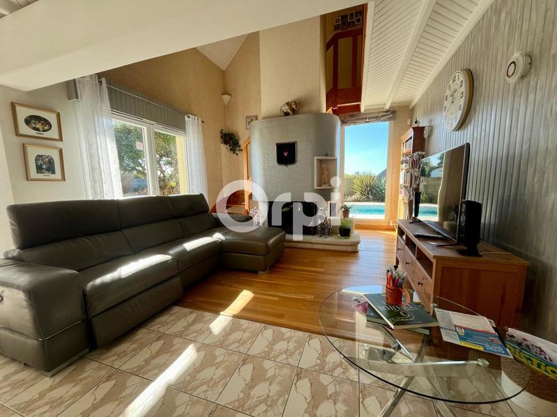 Maison - 185 m² - 5 pièces