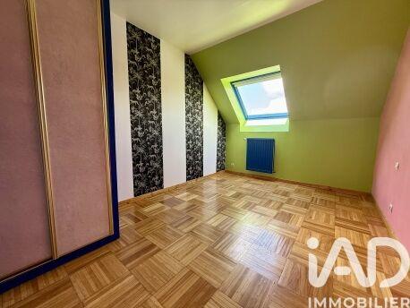 Maison - 240 m² - 10 pièces