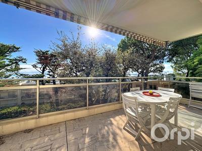 Appartement - 81 m² - 3 pièces