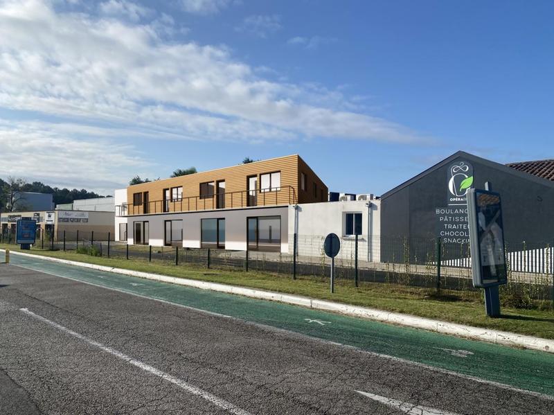 Local commercial - 160 m² - 1 pièce