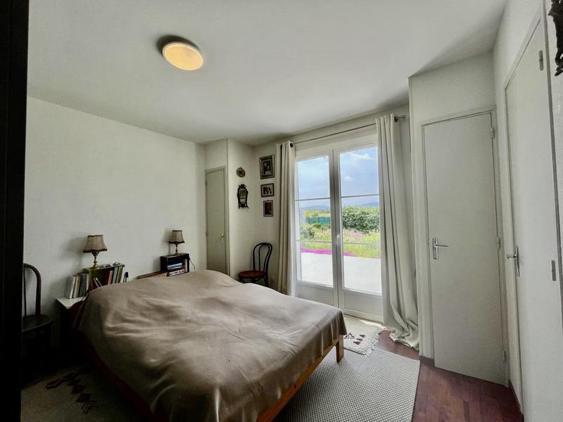 Villa - 90 m² - 4 pièces