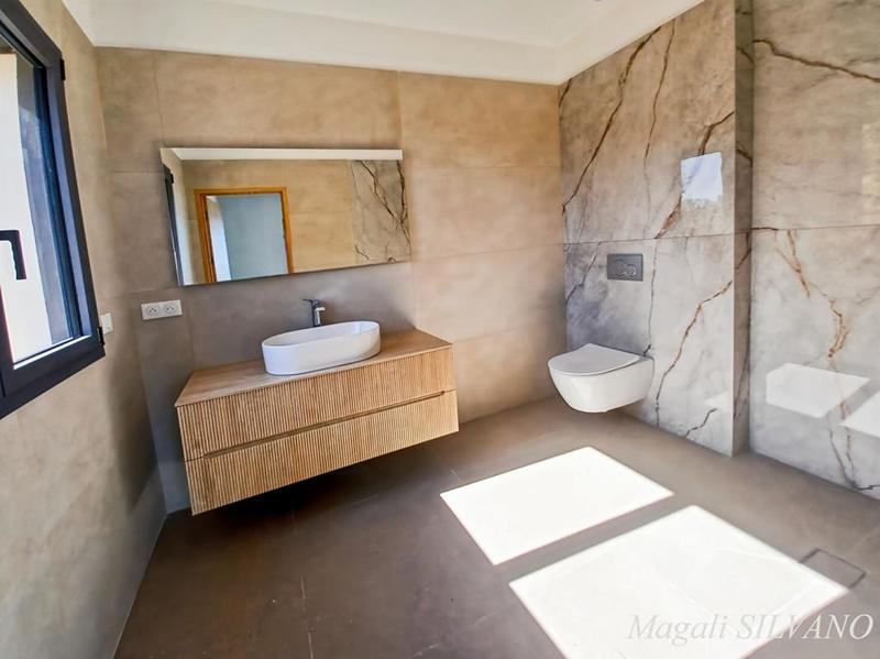 Villa - 280 m² - 7 pièces