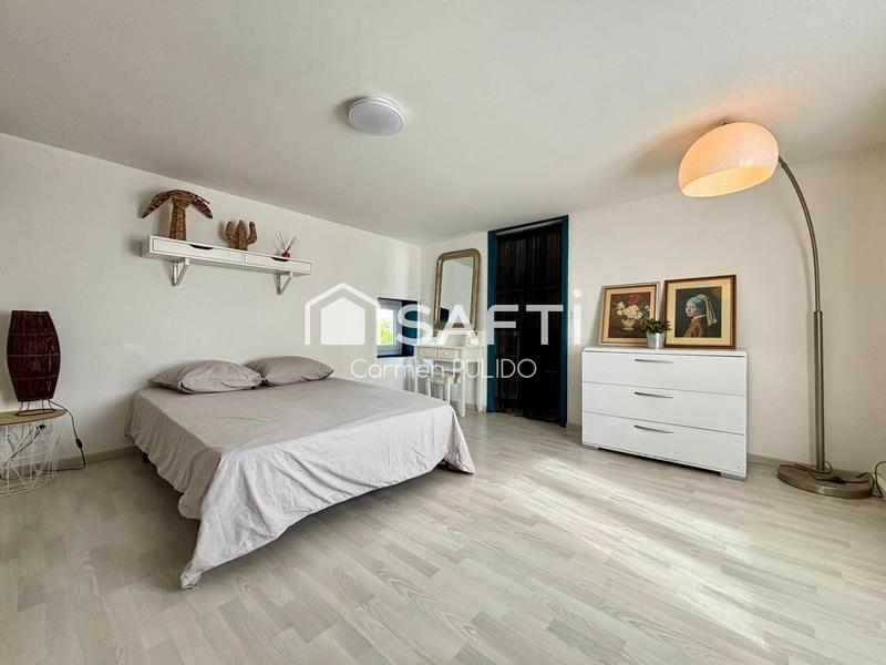 Maison - 260 m² - 7 pièces