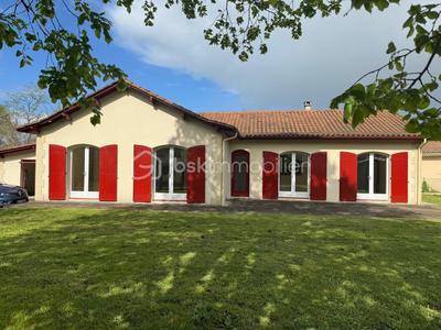 Maison traditionnelle - 135 m² - 5 pièces