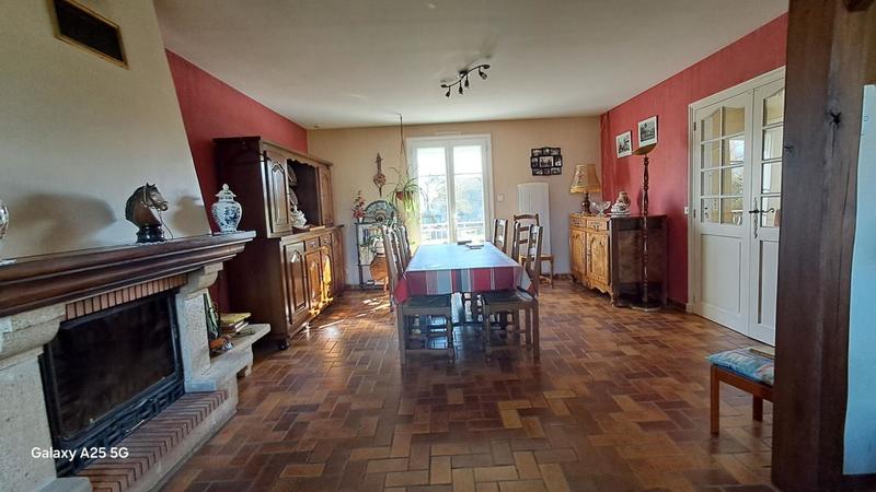 Maison - 104 m² - 4 pièces
