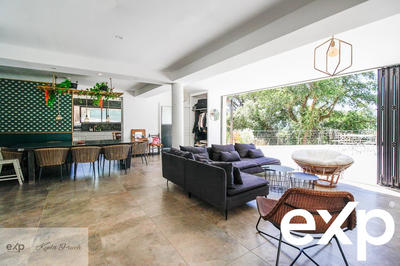 Maison - 168 m² - 4 pièces