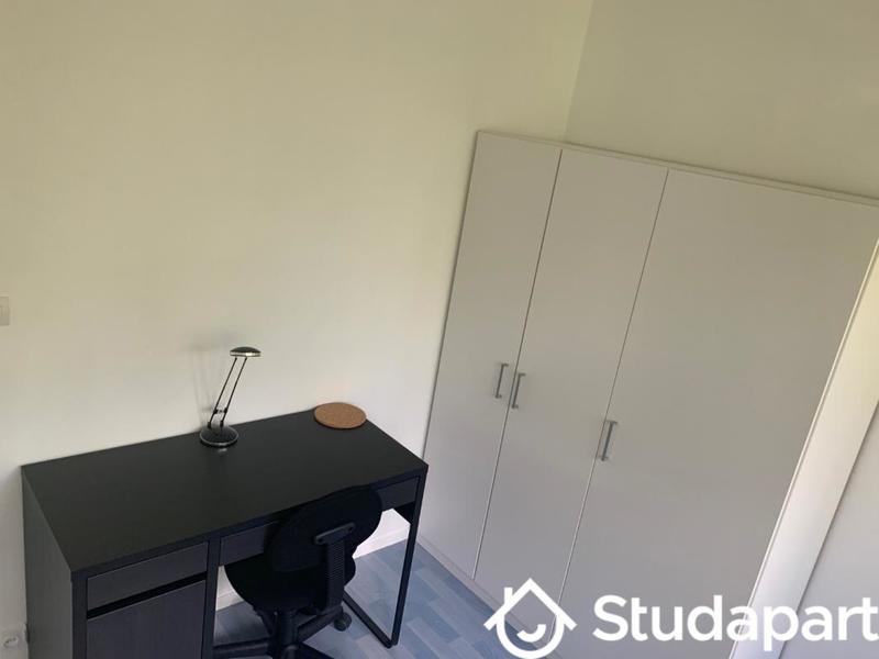 Chambre - 12 m² - 1 pièce