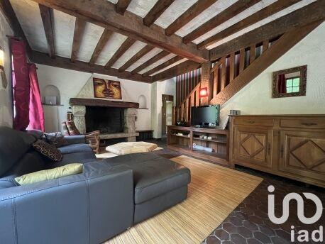 Maison - 212 m² - 8 pièces