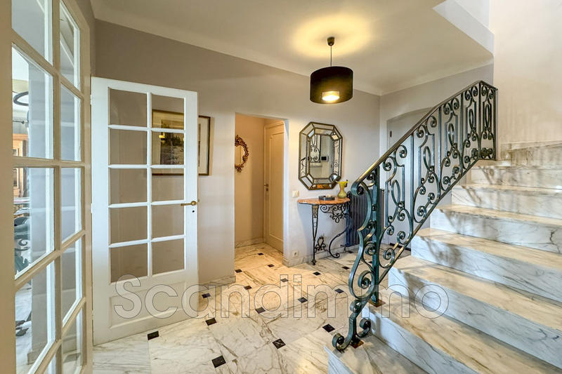 Maison - 155 m² - 6 pièces