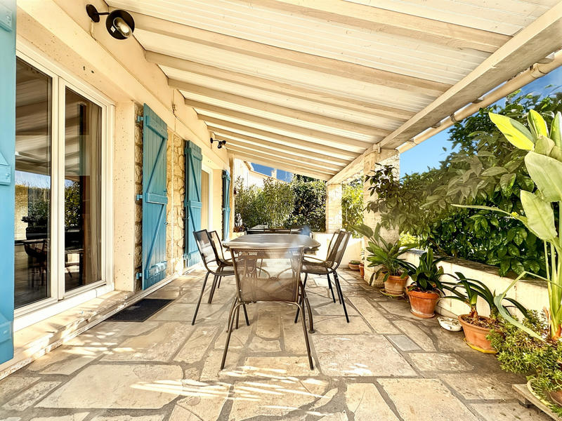 Maison - 96 m² - 5 pièces