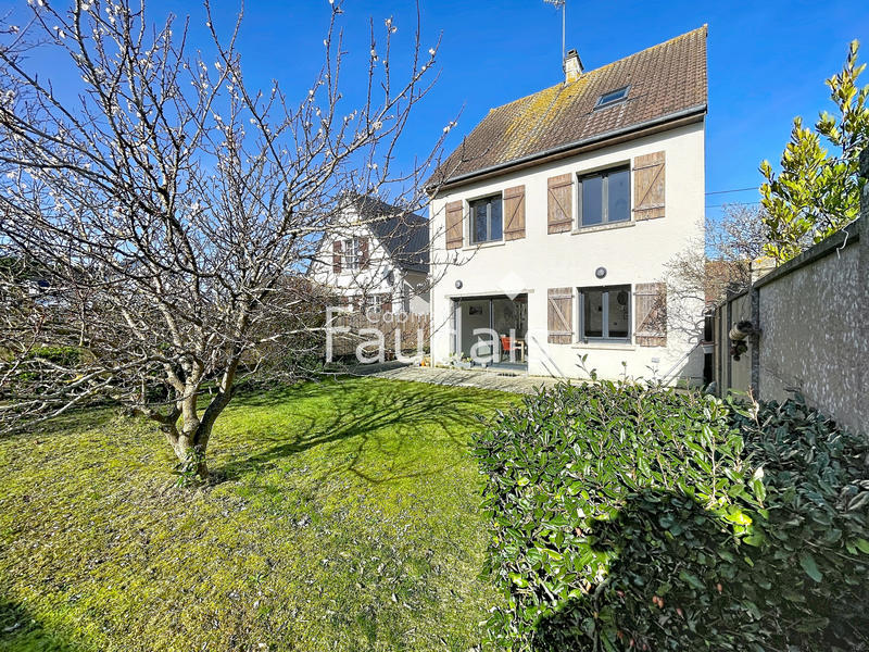 Maison - 120 m² - 7 pièces