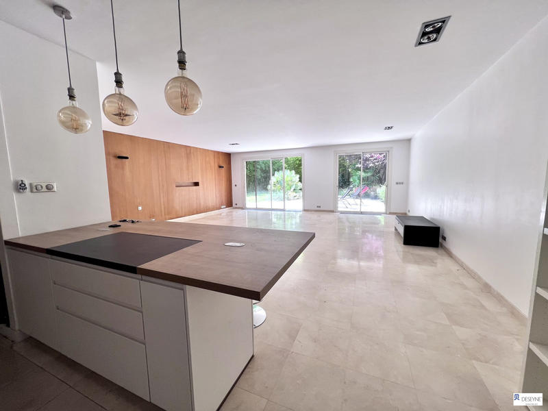 Duplex - 170 m² - 6 pièces