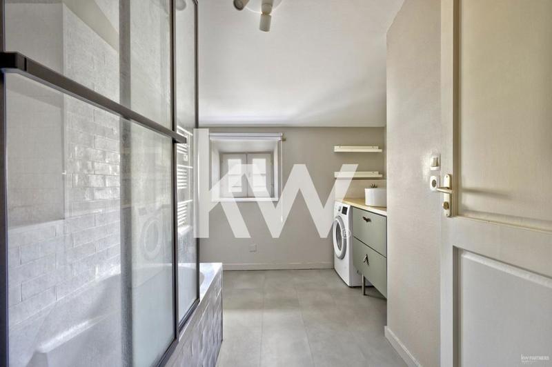 Appartement - 102 m² - 4 pièces