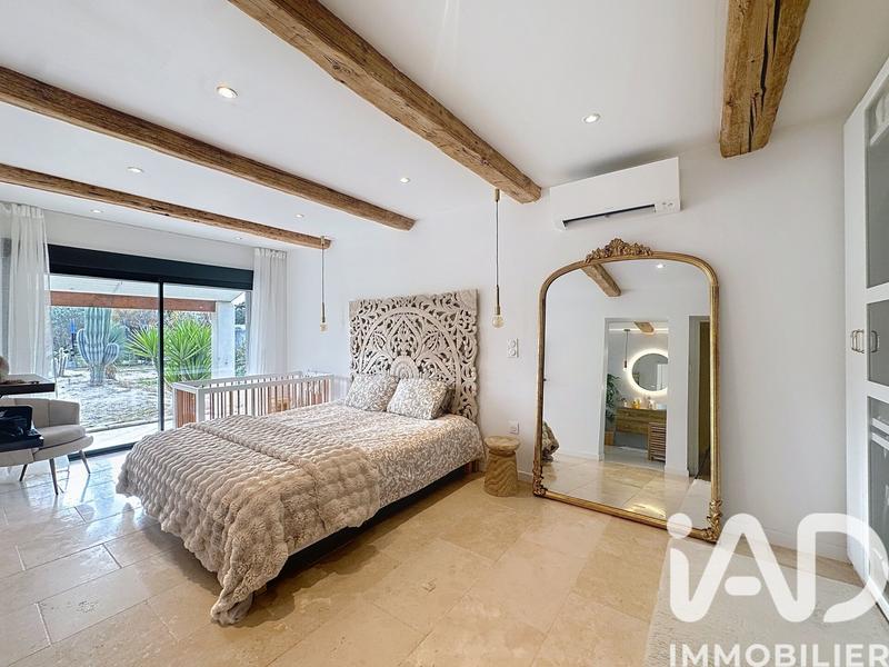 Maison - 206 m² - 6 pièces