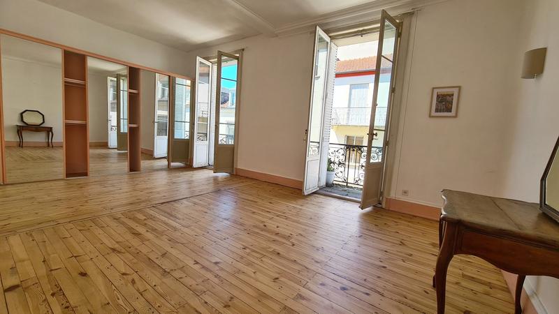 Appartement - 113 m² - 3 pièces