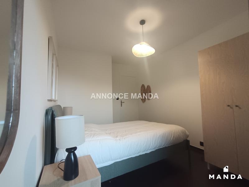 Chambre - 9 m² - 4 pièces