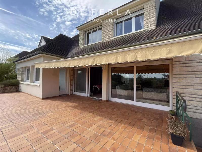 Maison - 306 m² - 6 pièces