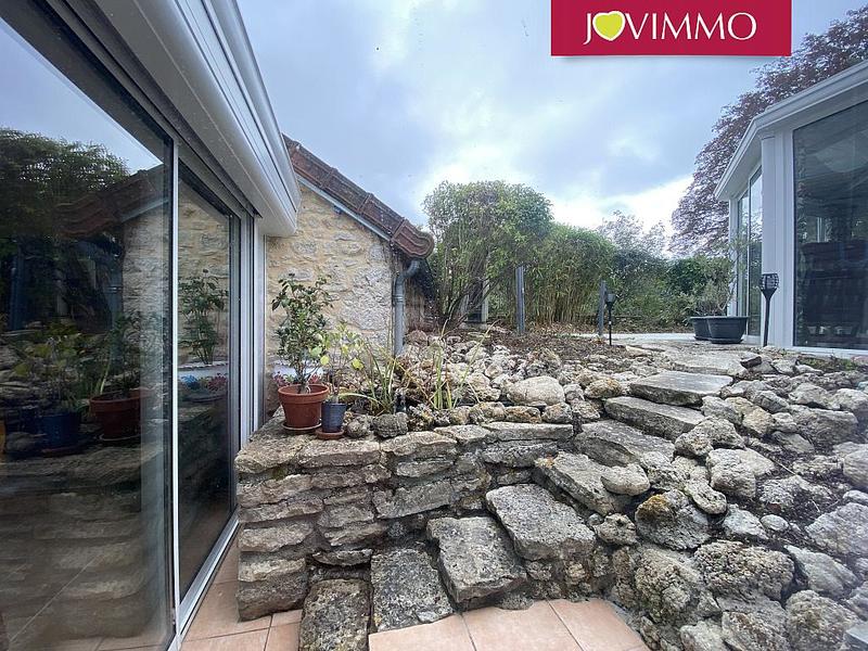 Maison - 237 m² - 9 pièces