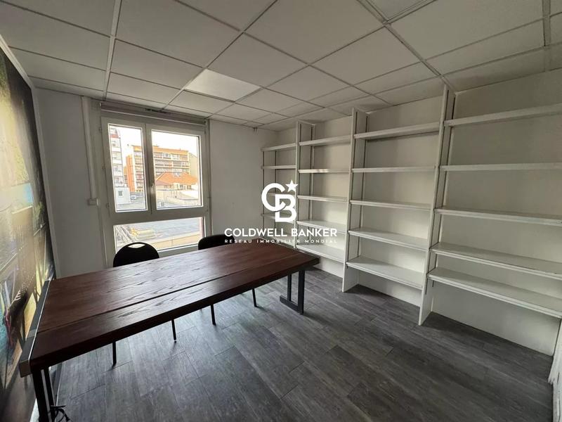 Bureau - 103 m² - 6 pièces