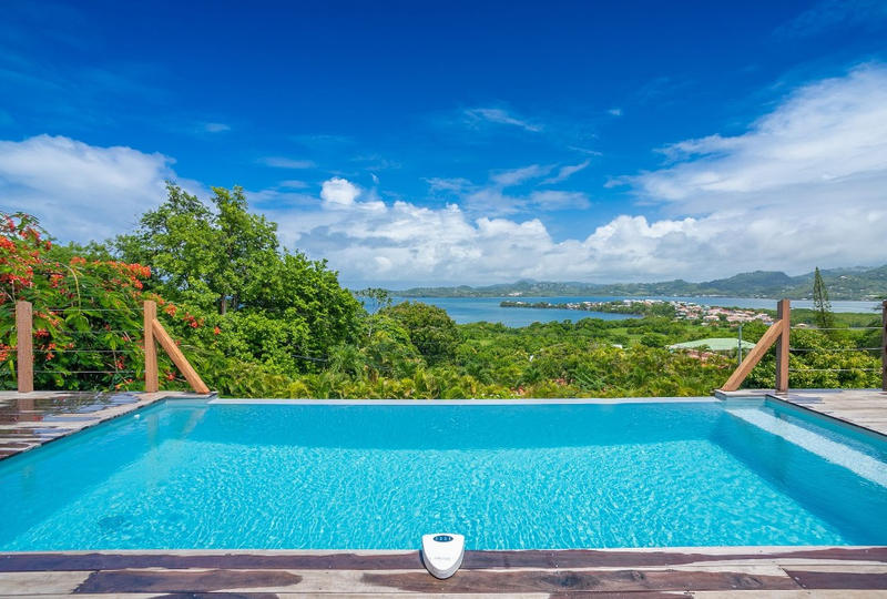 Villa - 270 m² - 6 pièces