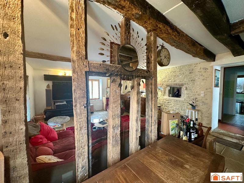 Maison - 228 m² - 7 pièces