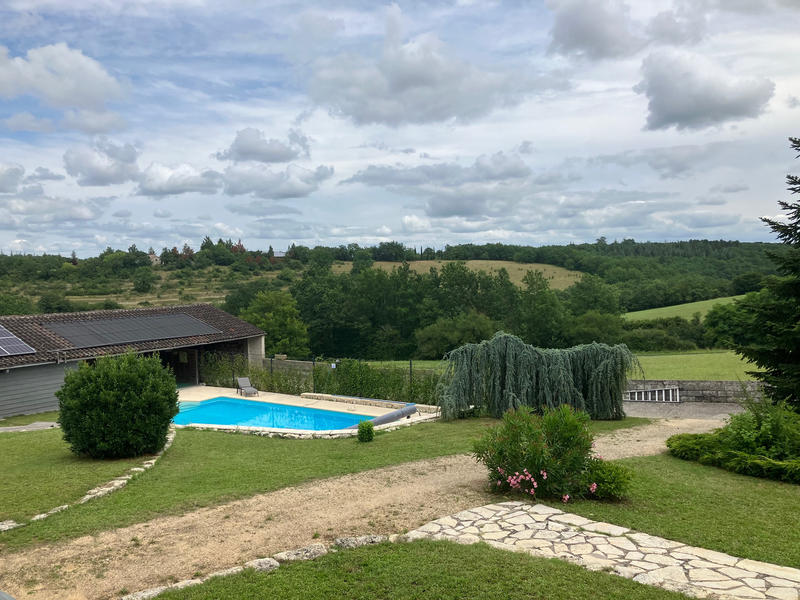 Maison - 220 m² - 8 pièces