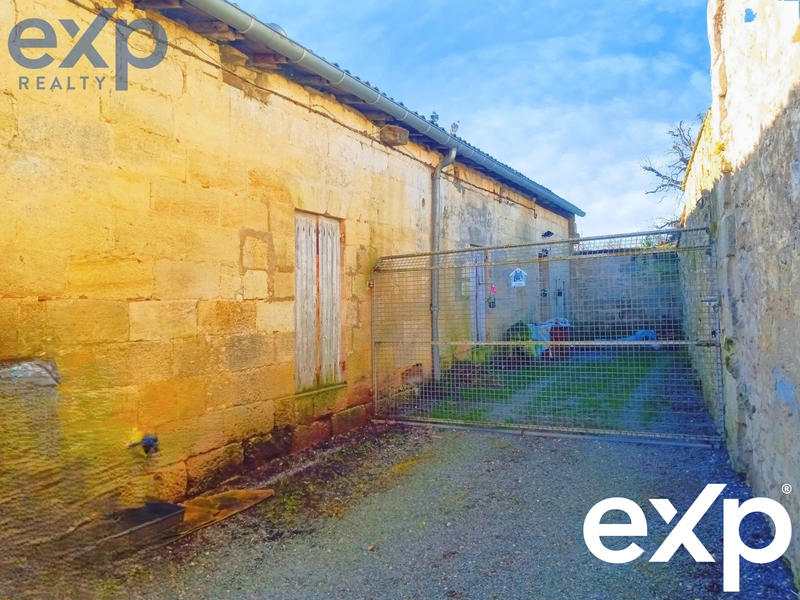 Maison traditionnelle - 215 m² - 6 pièces