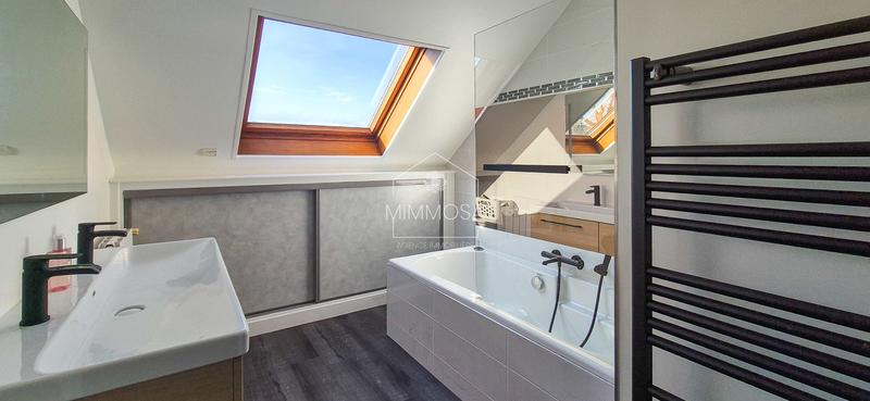 Maison - 170 m² - 7 pièces