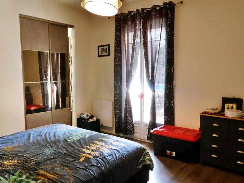 Maison - 220 m² - 8 pièces