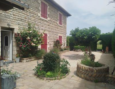 Propriété - 200 m² - 7 pièces