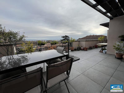 Appartement - 83 m² - 4 pièces