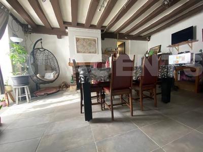 Maison - 89 m² - 4 pièces