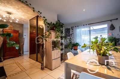 Maison - 154 m² - 7 pièces