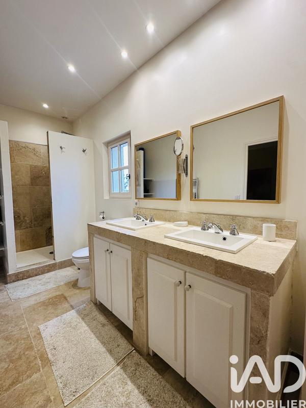 Maison - 332 m² - 8 pièces