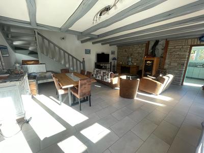 Maison - 140 m² - 6 pièces