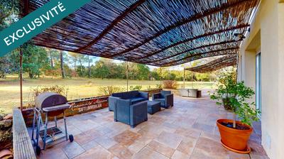 Maison - 240 m² - 9 pièces