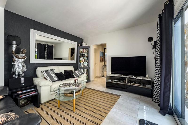 Villa - 165 m² - 6 pièces