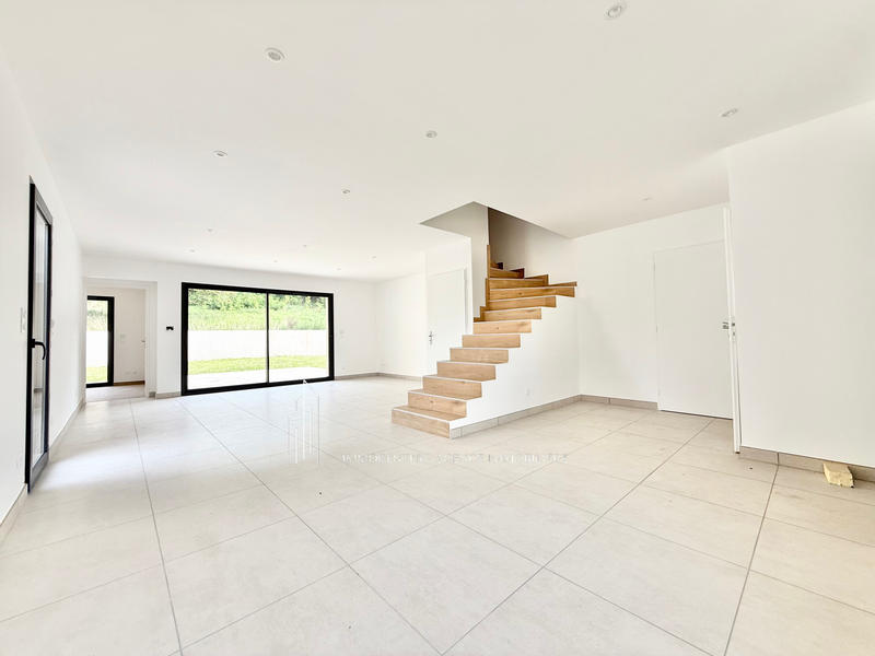 Villa - 110 m² - 5 pièces