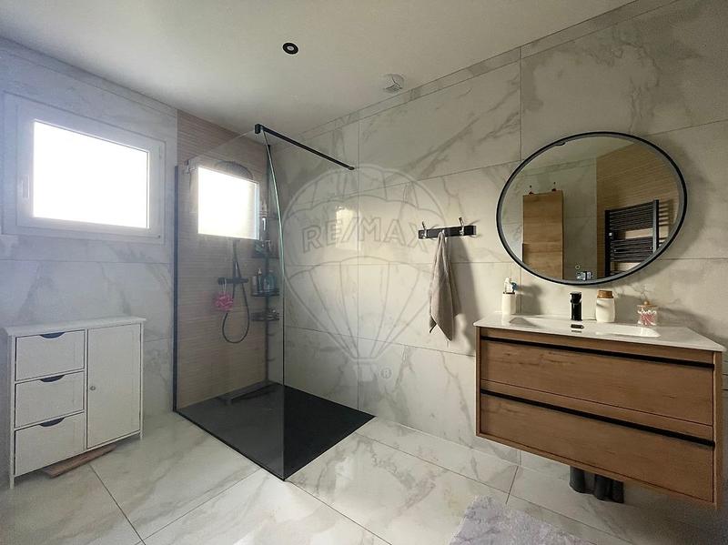 Maison - 107 m² - 5 pièces