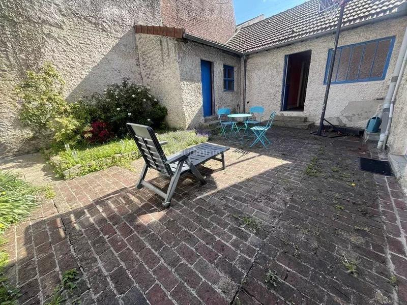 Maison - 226 m² - 7 pièces