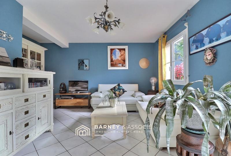 Maison - 102 m² - 5 pièces